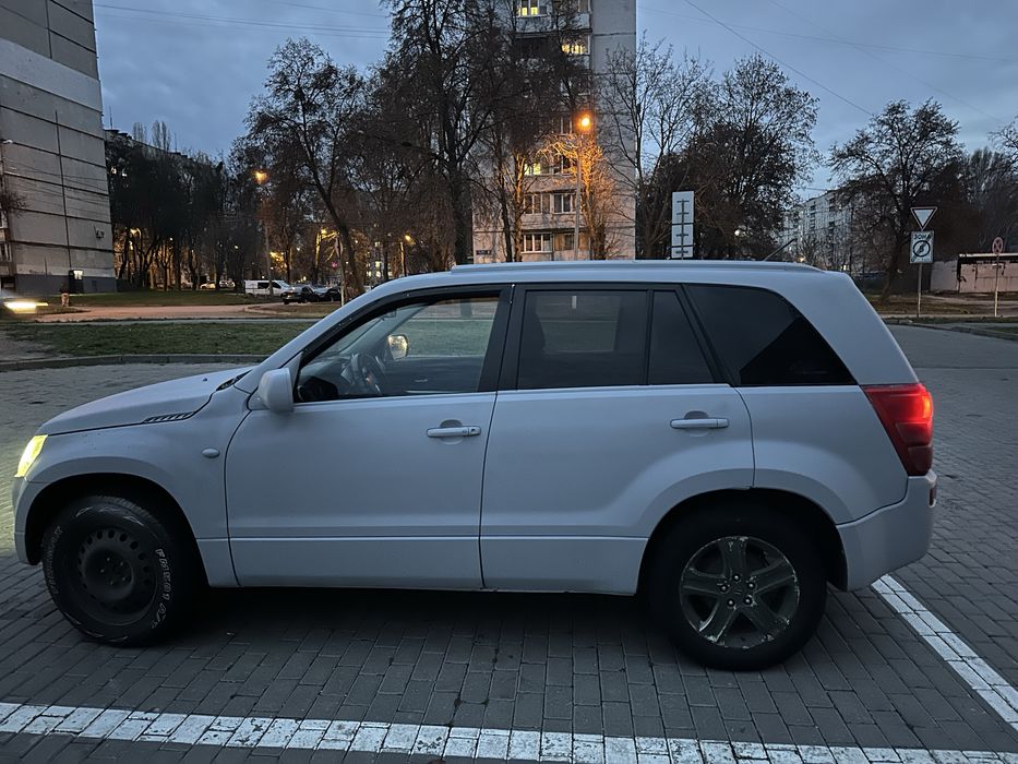 Suzuki vitara 2.0 бензин 2007
