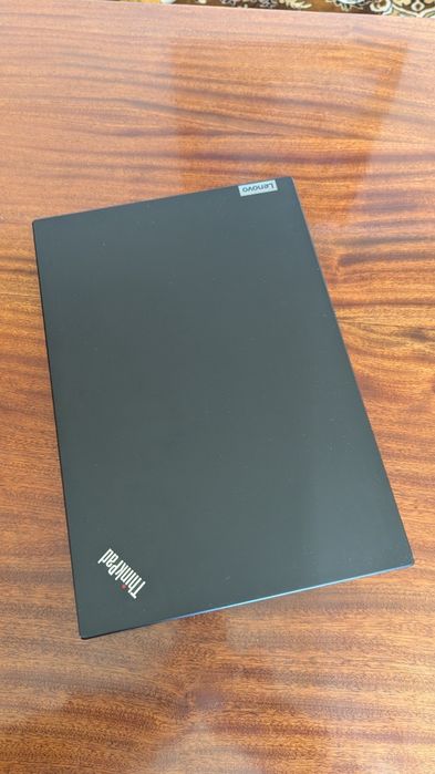 Lenovo Thinkpad P15v