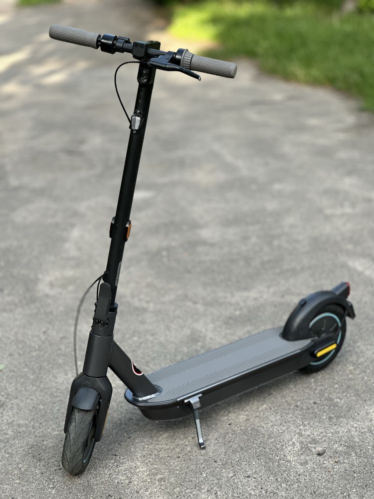 Ninebot max G30 d2