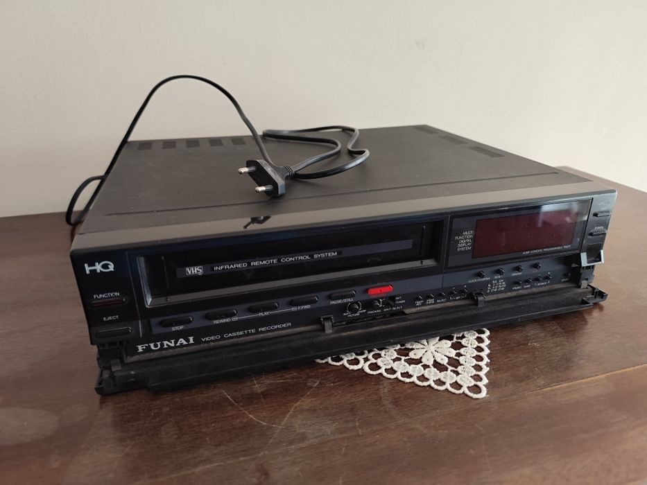 Magnetowid video Funai model VRC-5803 made in Japan uszkodzony