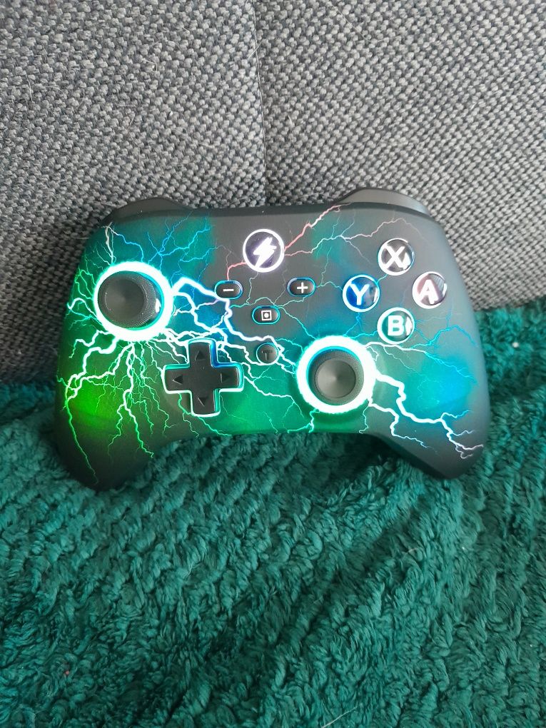 Kontroler bezprzewodowy NS/PC/Android/IOS RGB Turnbo Function