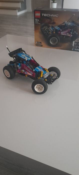 Lego technic Buggy zdalnie sterowany 42124