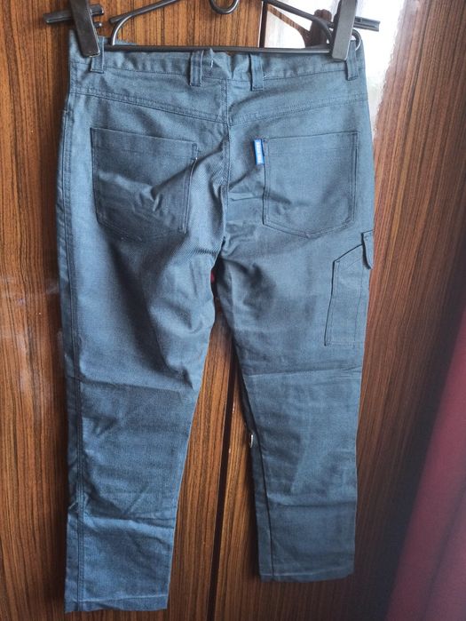 Spodnie robocze. Denim