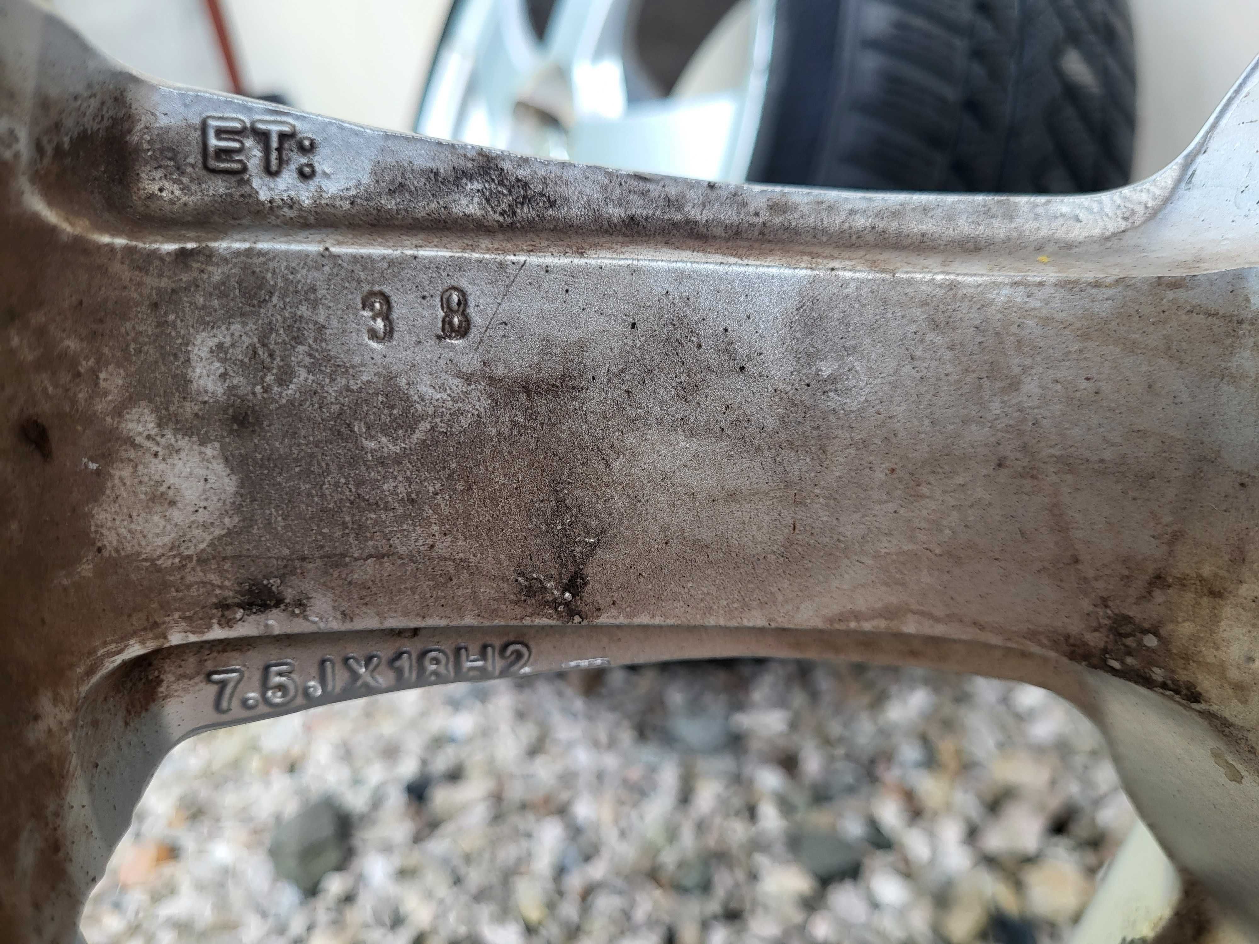 Alu Felgi 18 Audi A6 C6 A4 B7 B6 A8 A3 5x112 Lato 235/40 ET38