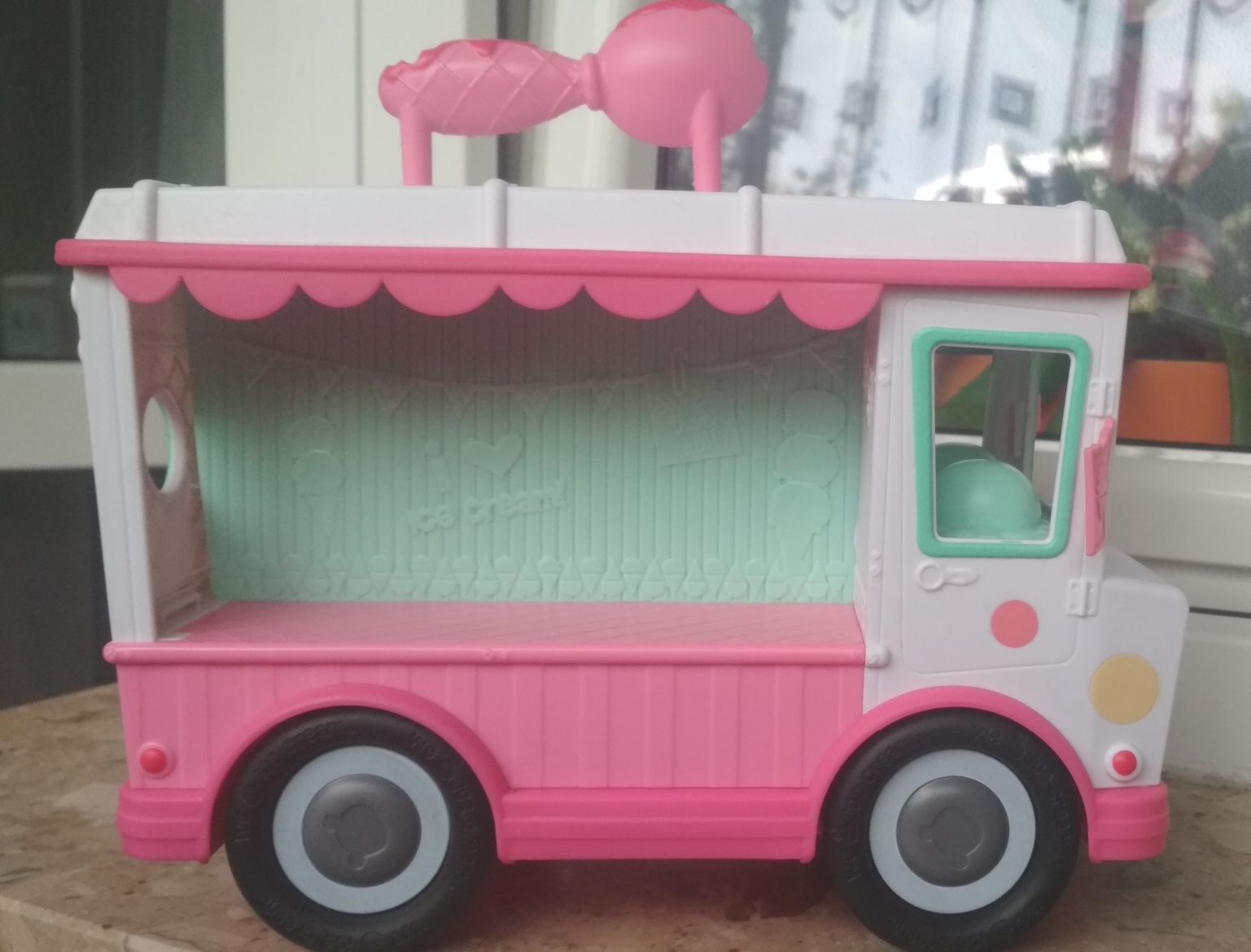 Num Noms Autobus Do Produkcji Brokatowych Błyszczyków