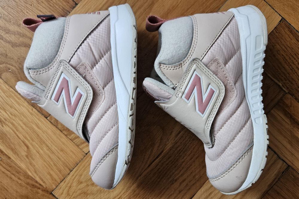 Buty zimowe  New Balance dla dziewczynki nr 28