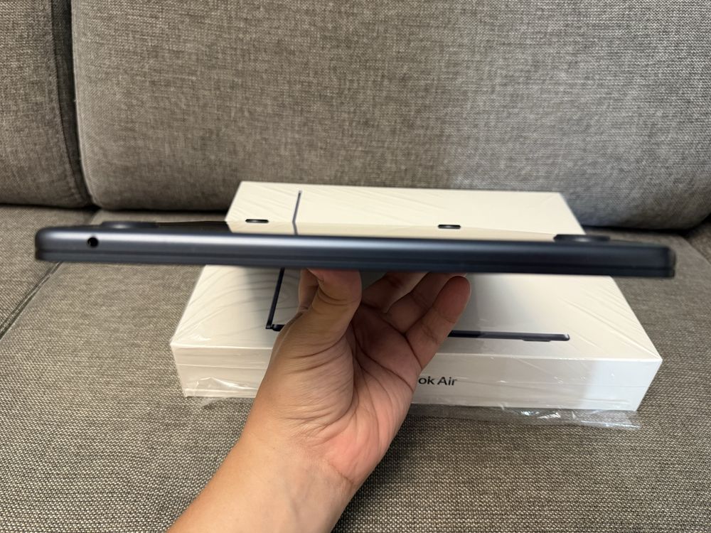MacBook Air M2 2022 8/256gb