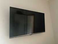 Telewizor Panasonic TX-40CS520E odtwarzacz Google i uchwyt ścienny