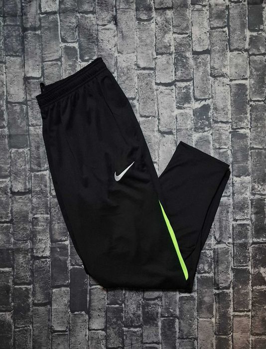 Nike Dri-Fit Academy spodnie dresowe męskie, trening, sport piłkarskie