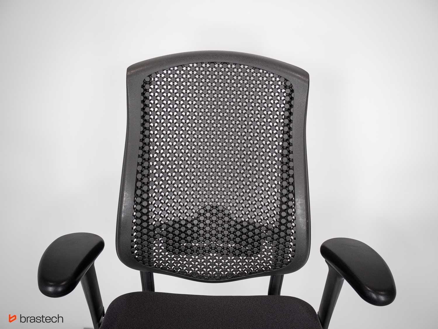 Fotel biurowy  Herman Miller Celle fotel dla branży IT