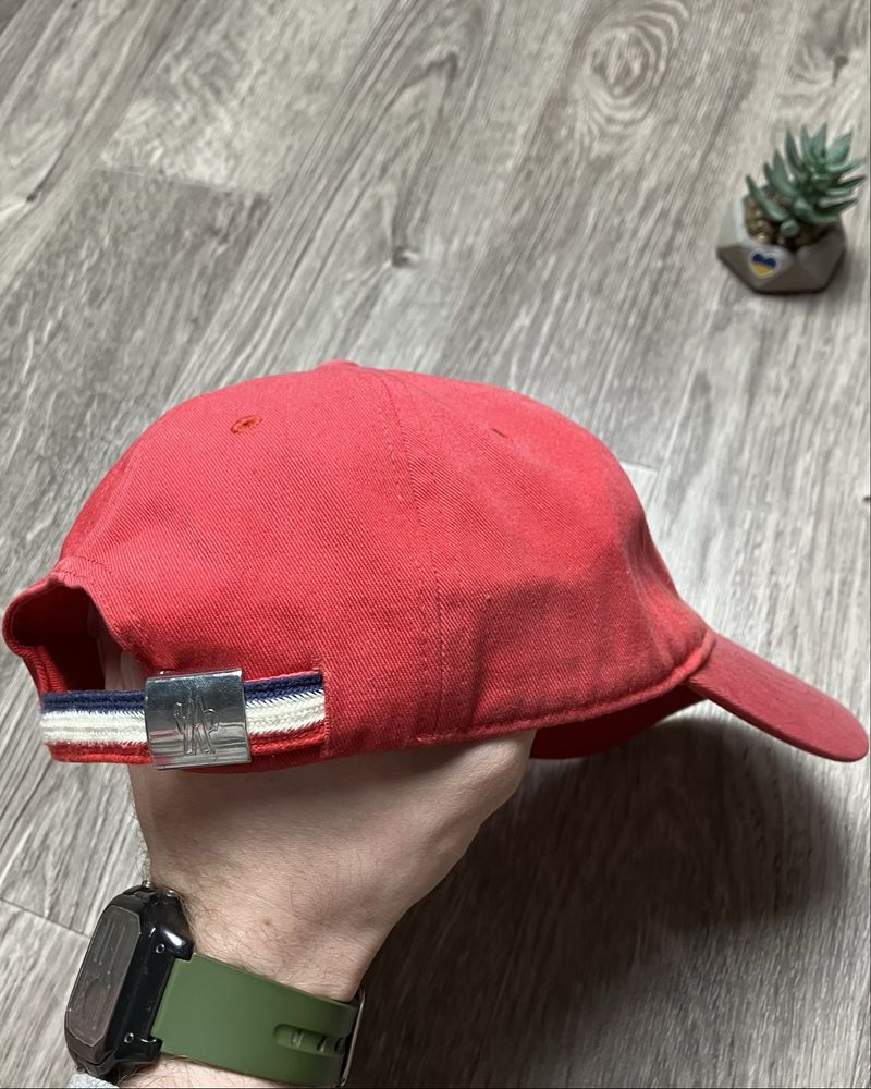 Червона кепка Moncler 100% оригінал з найновіших колекці монклер y2k