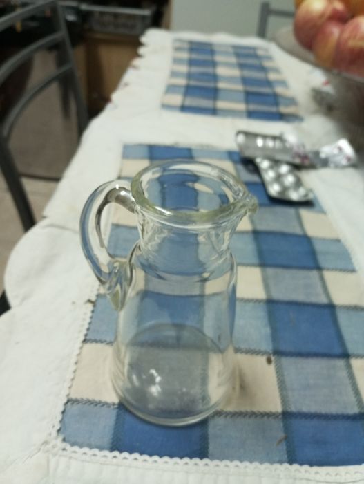 Venda de mini jarros