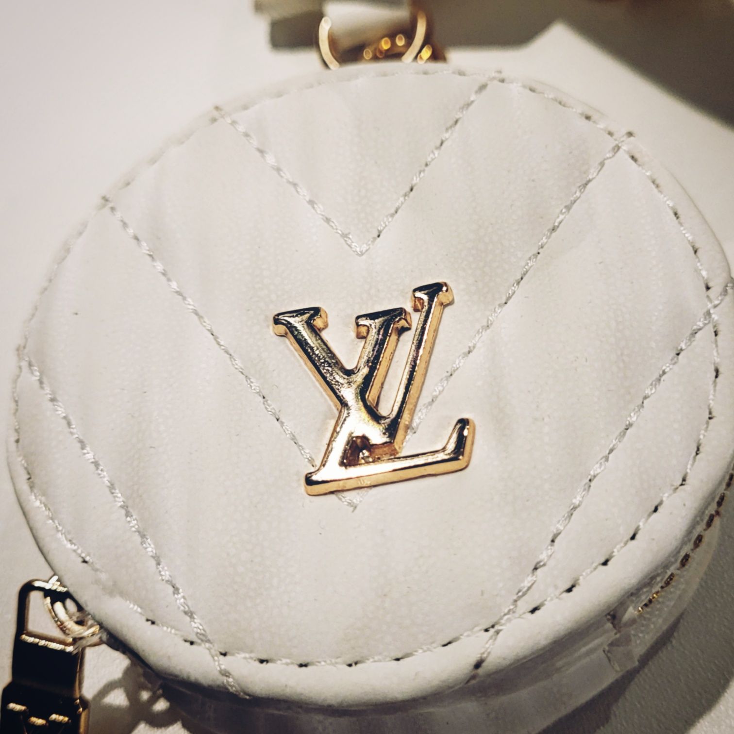 LV Torebka Louis Vuitton biała złote dodatki + portfelik