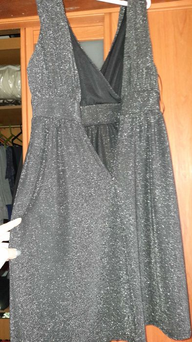 Vestidos Preto ou Preto/Dourado