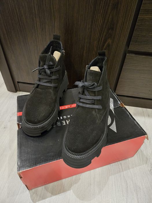 Ботінки Vitto Rossi 37 розмір