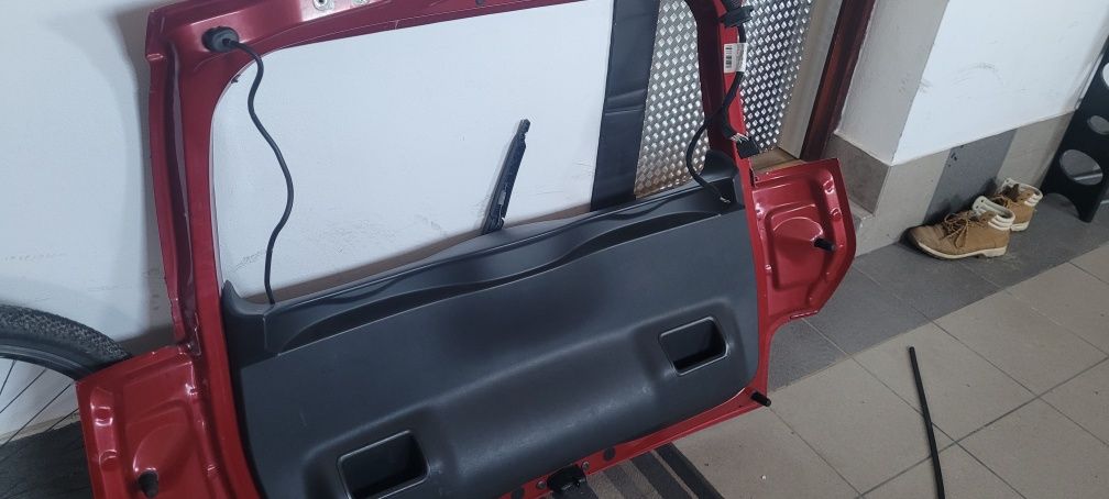 Klapa tył citroen c3 picasso kolor EPYD