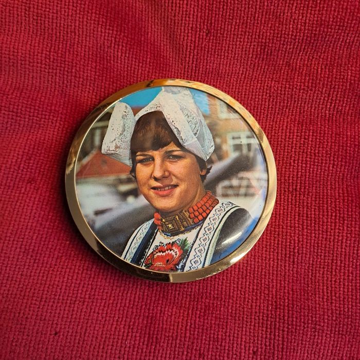 Caixas de pó arroz  vintage   Cada; 10€