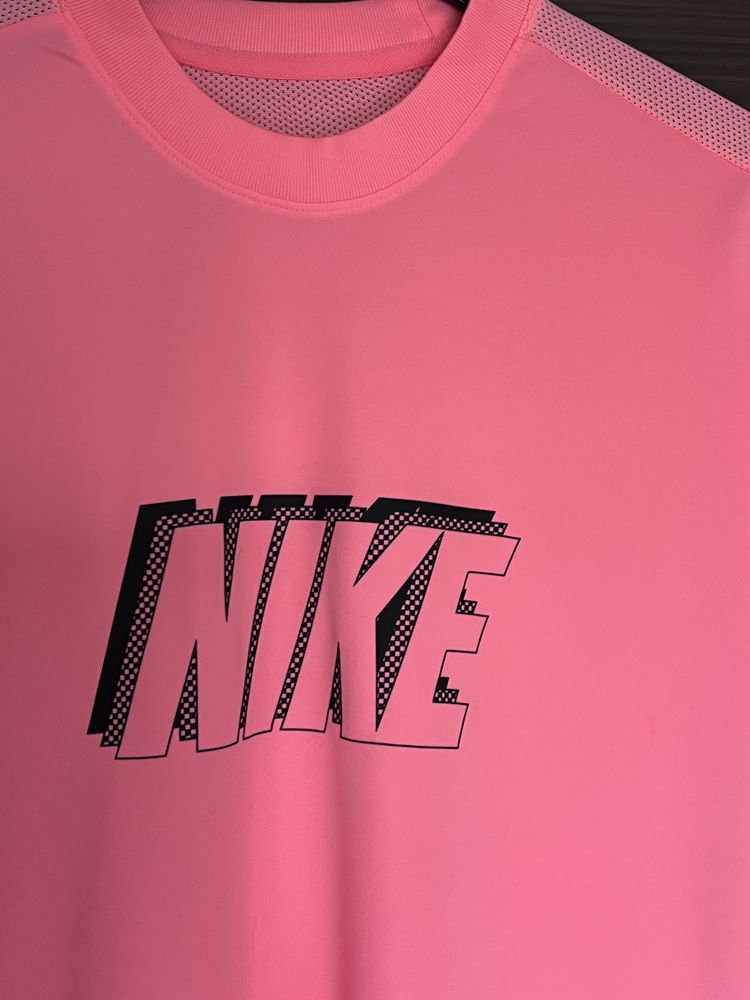 Nike performance rozm m