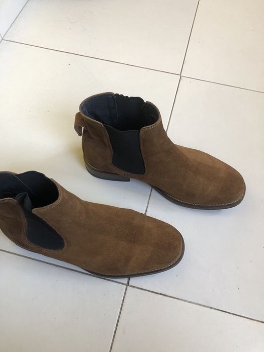 Botins de homem em camurça e pele