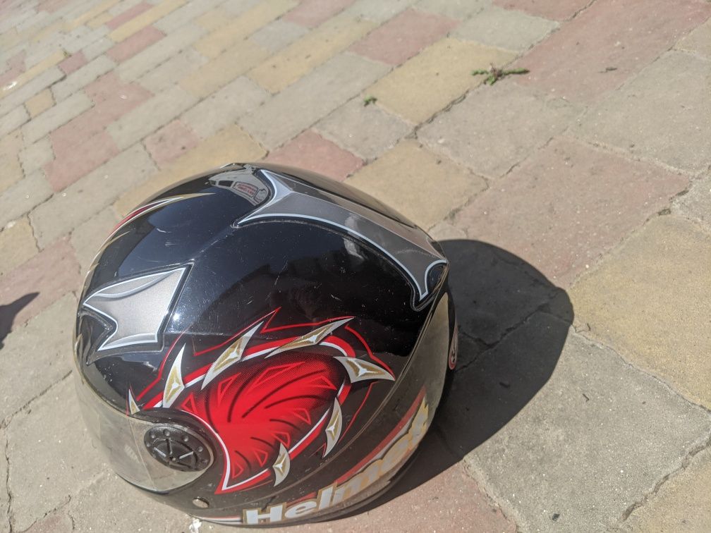 Продам шолом Helmet