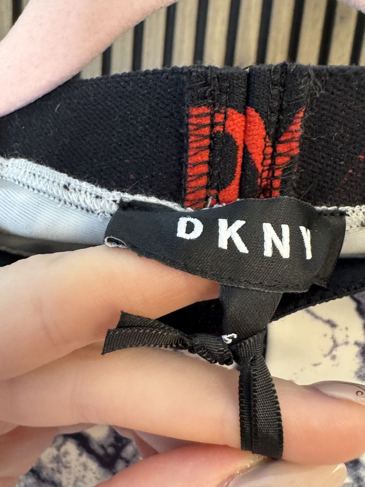Nowe legginsy dkny 116
