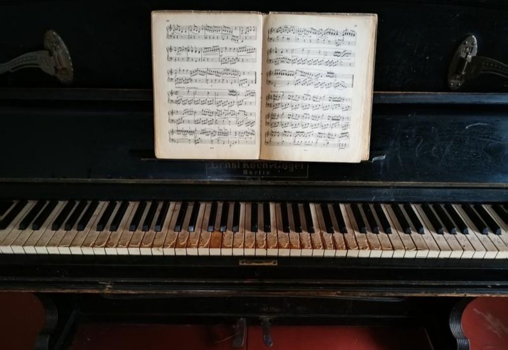 Піаніно старовинне