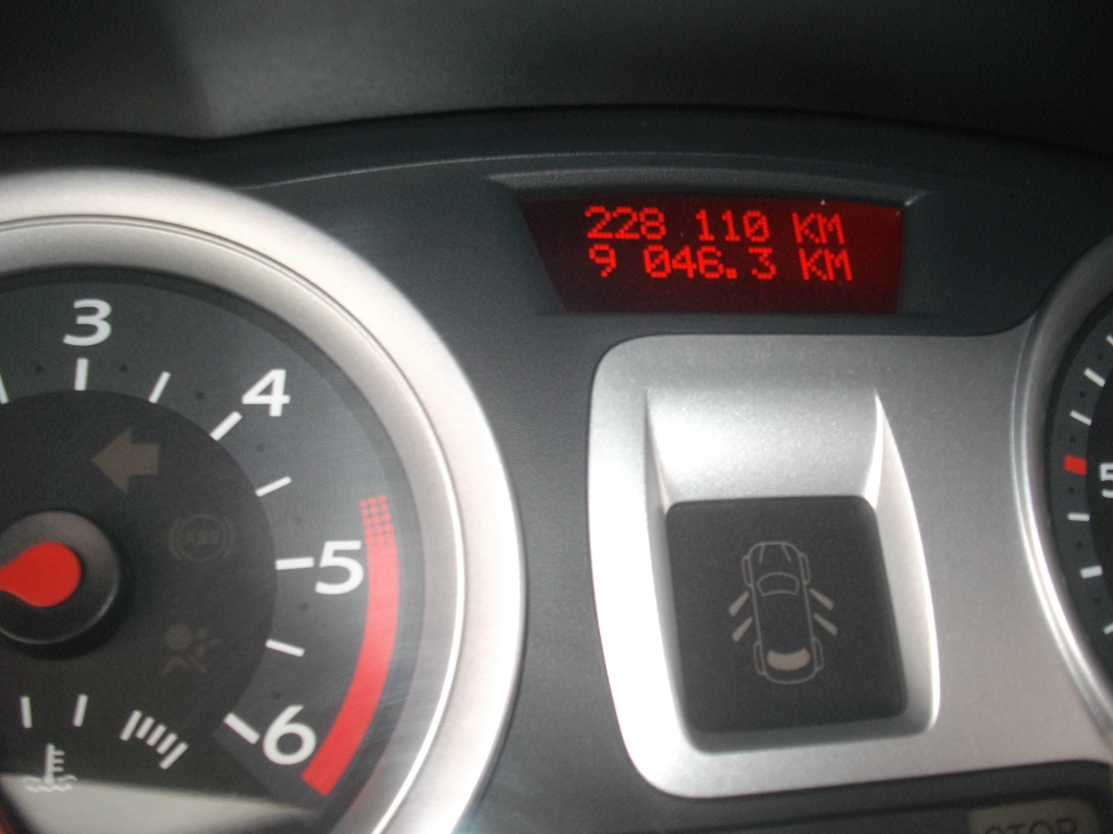 Renault Clio 1.5 DCI (RIPCURL) de 2008 Impecável