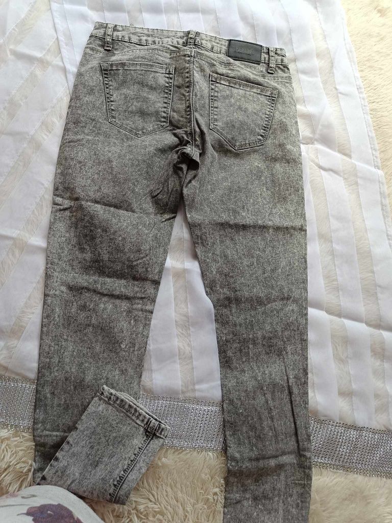 Spodnie damskie jeansowe szare marmurkowe mohito r40