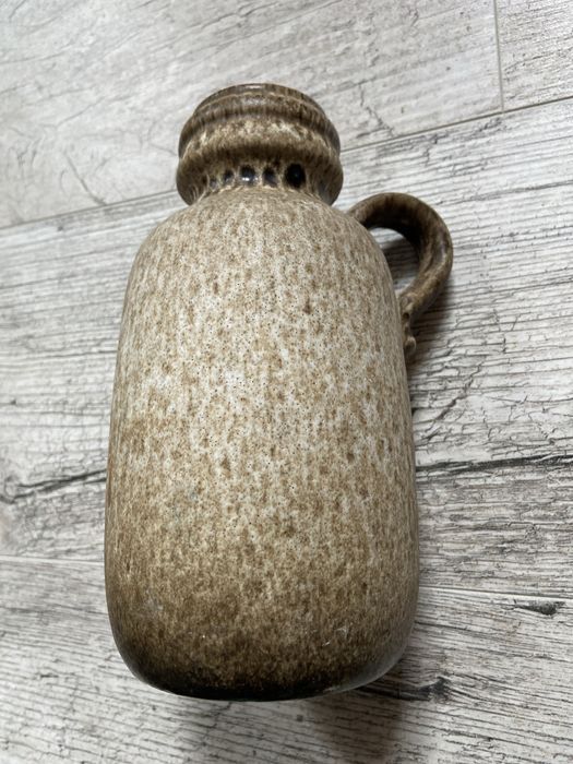 Vintage W. Germany wazon 413-20
