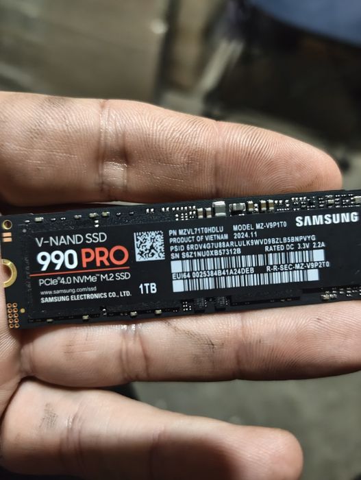 SSD Samsung 990 PRO 1TB M.2 PCIe 4.0 NVMe.