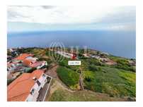 Terreno com vistas panorâmicas na Fajã da Ovelha, Madeira