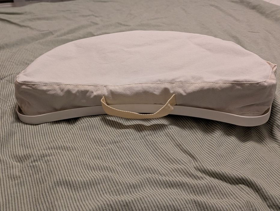 Podkładka podstawka pod laptop laptopa Ikea Brada poduszka blat ojulf