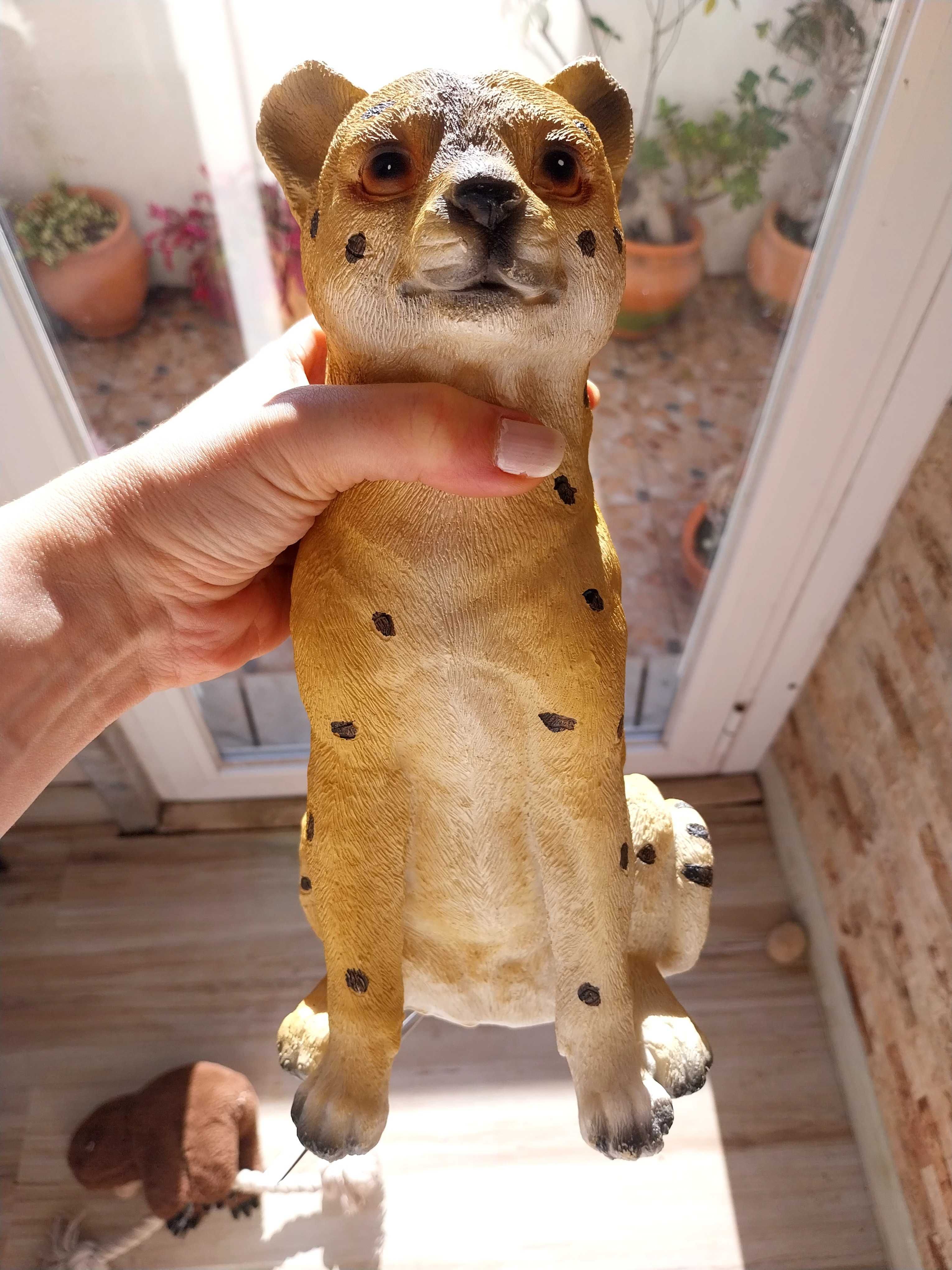 Estátua/estatueta leopardo