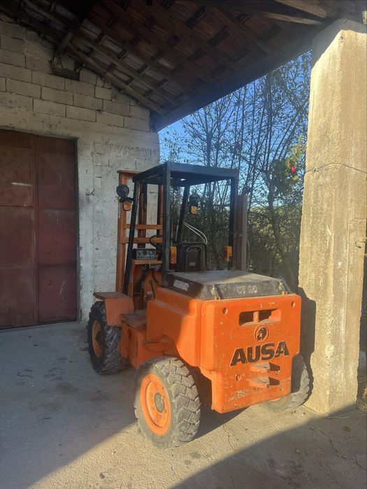 Empilhador ausa 4x4