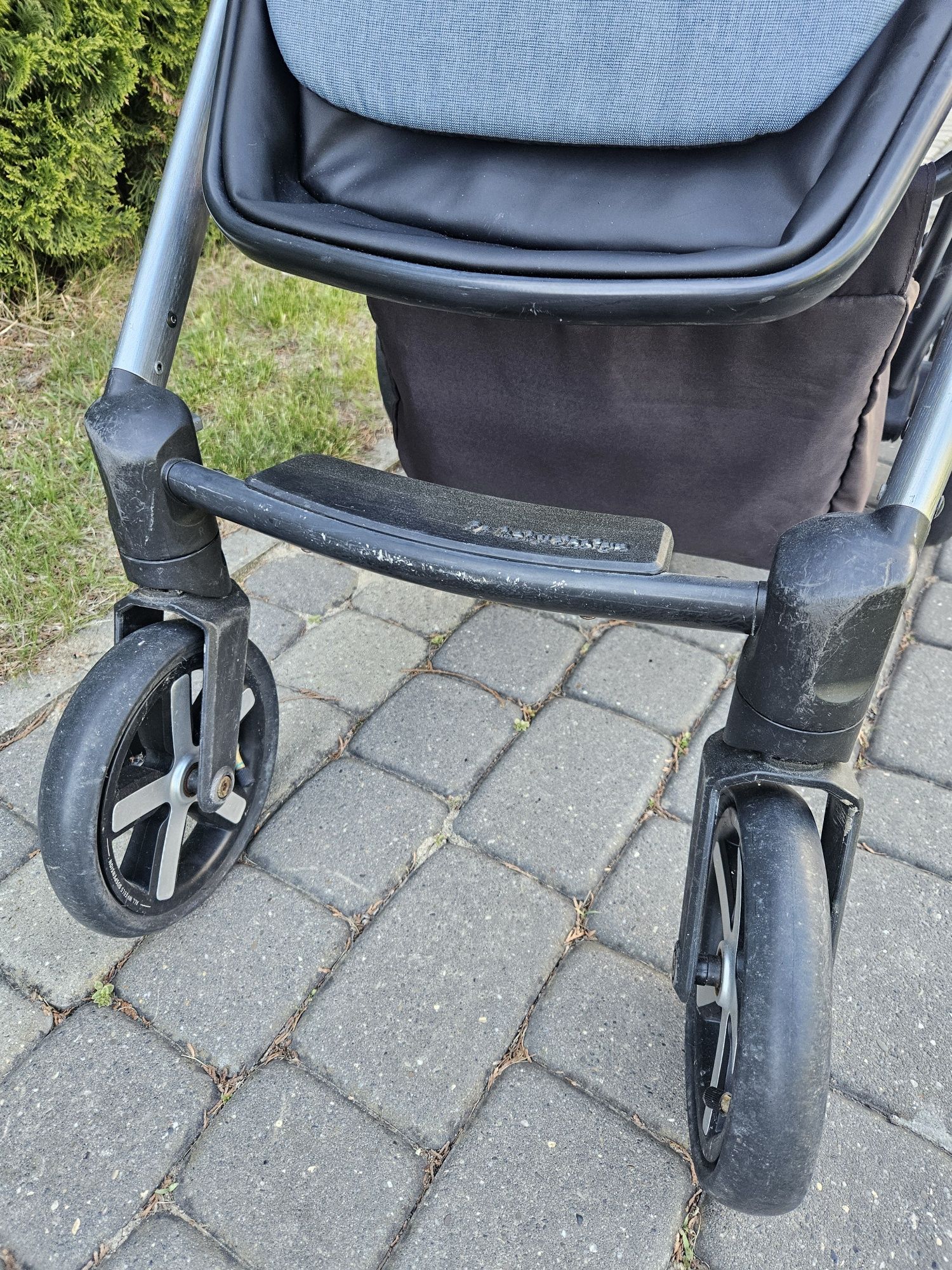 Wózek spacerowy + gondola husky xl