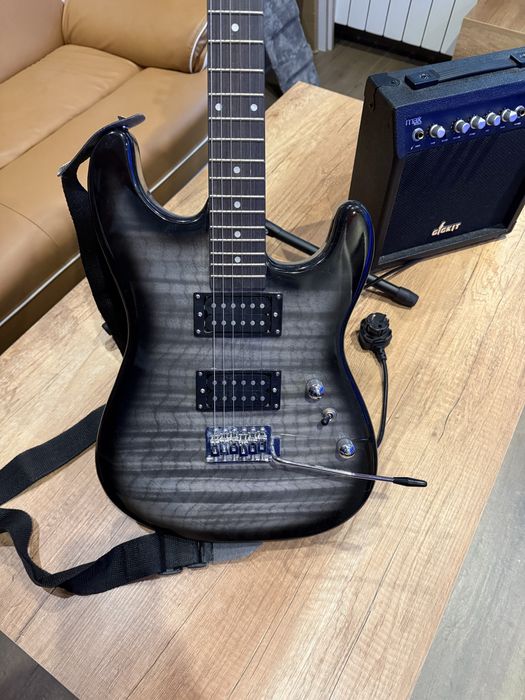 Gitara elektryczna ze wzmacniaczem