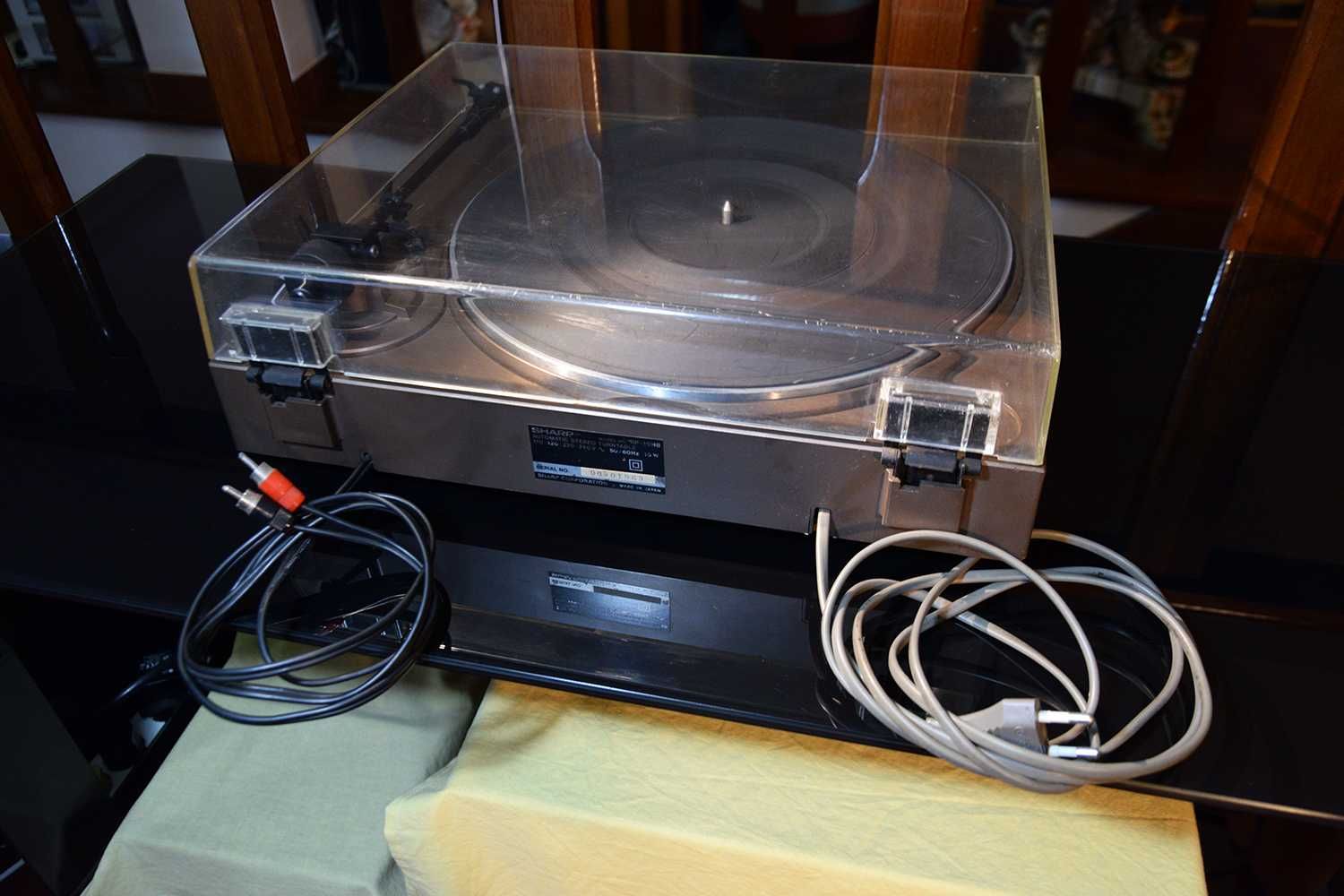 Gira Discos Sharp