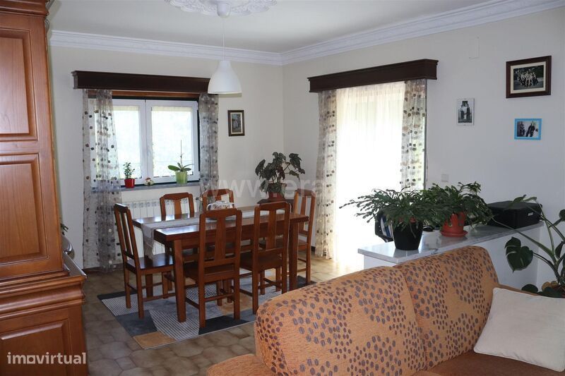 Moradia Isolada T4 / Gouveia, São Paio