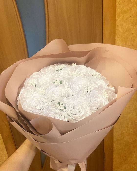 Розы из лент атласных (белых,красных,синих,розовых,сиреневых…)