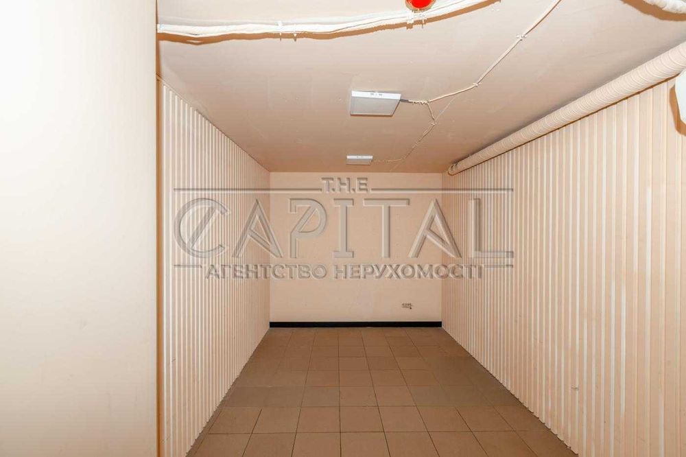 Фасадне приміщеня 195м2  в ЖК Новопечерські Липки