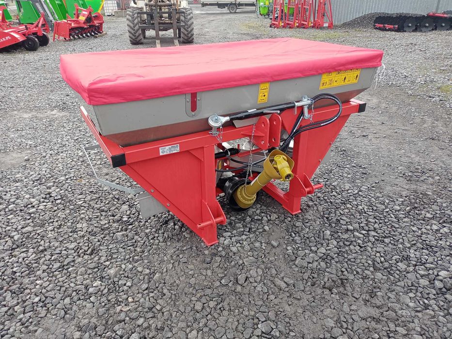 Rozsiewacz  Dwutalerzowy  600L 800L 1000L 1200 KWASÓWKA  Wom Gratis