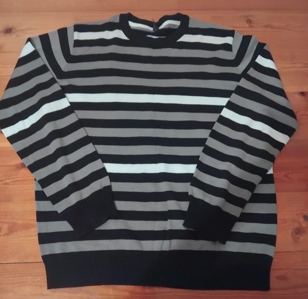 Sweter męski w paski