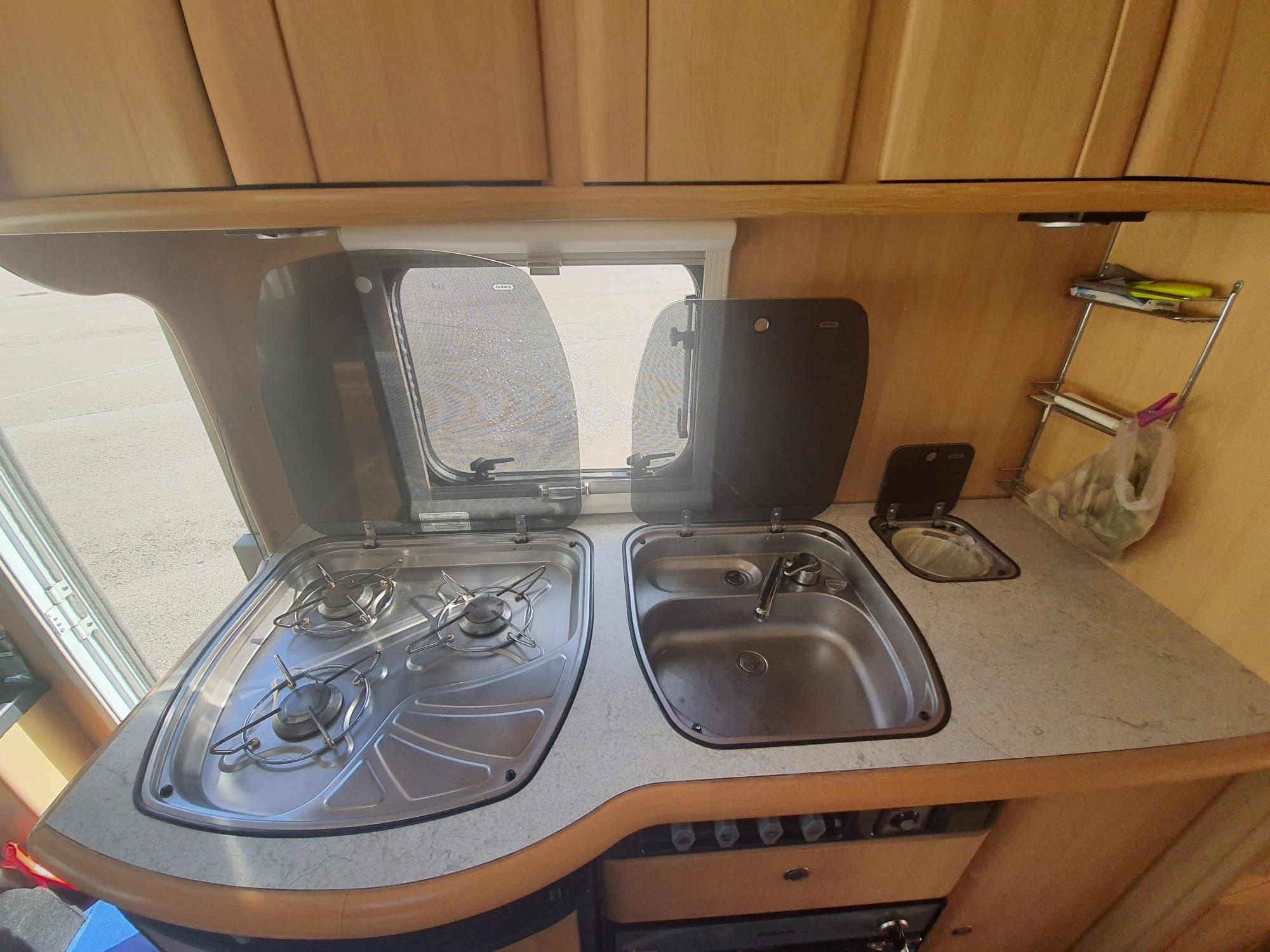 Autocaravana Dethleffs 6 lugares