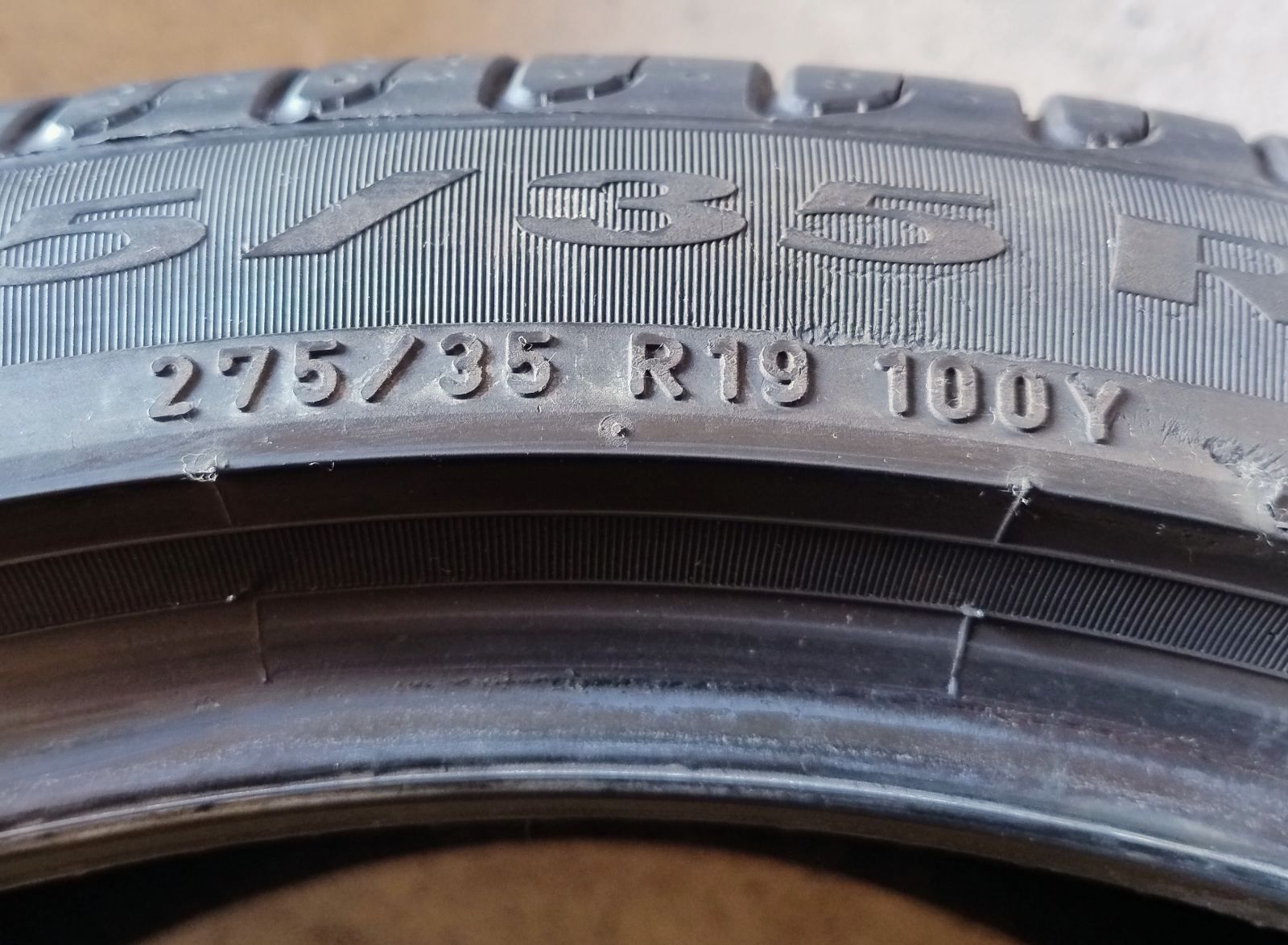 Шини б в літні R19 245/40; R19 275/35 Pirelli Cinturato P7 Run Flat