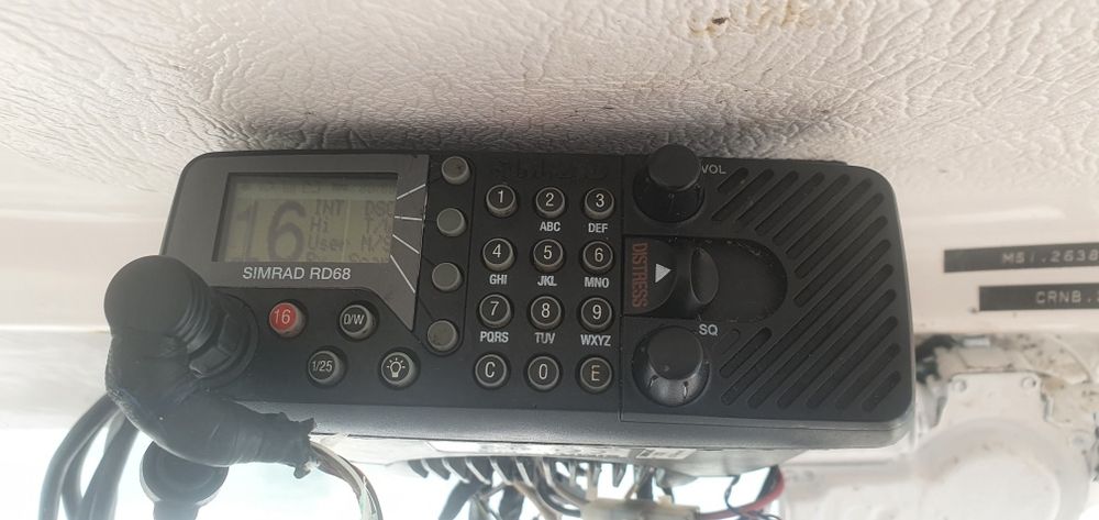 Barco cabinado classe4 motor 115cv injecção