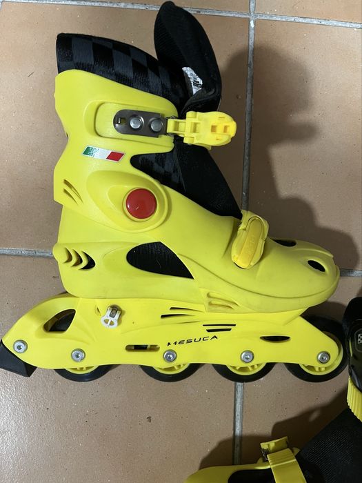 Patins amarelos Ferrari