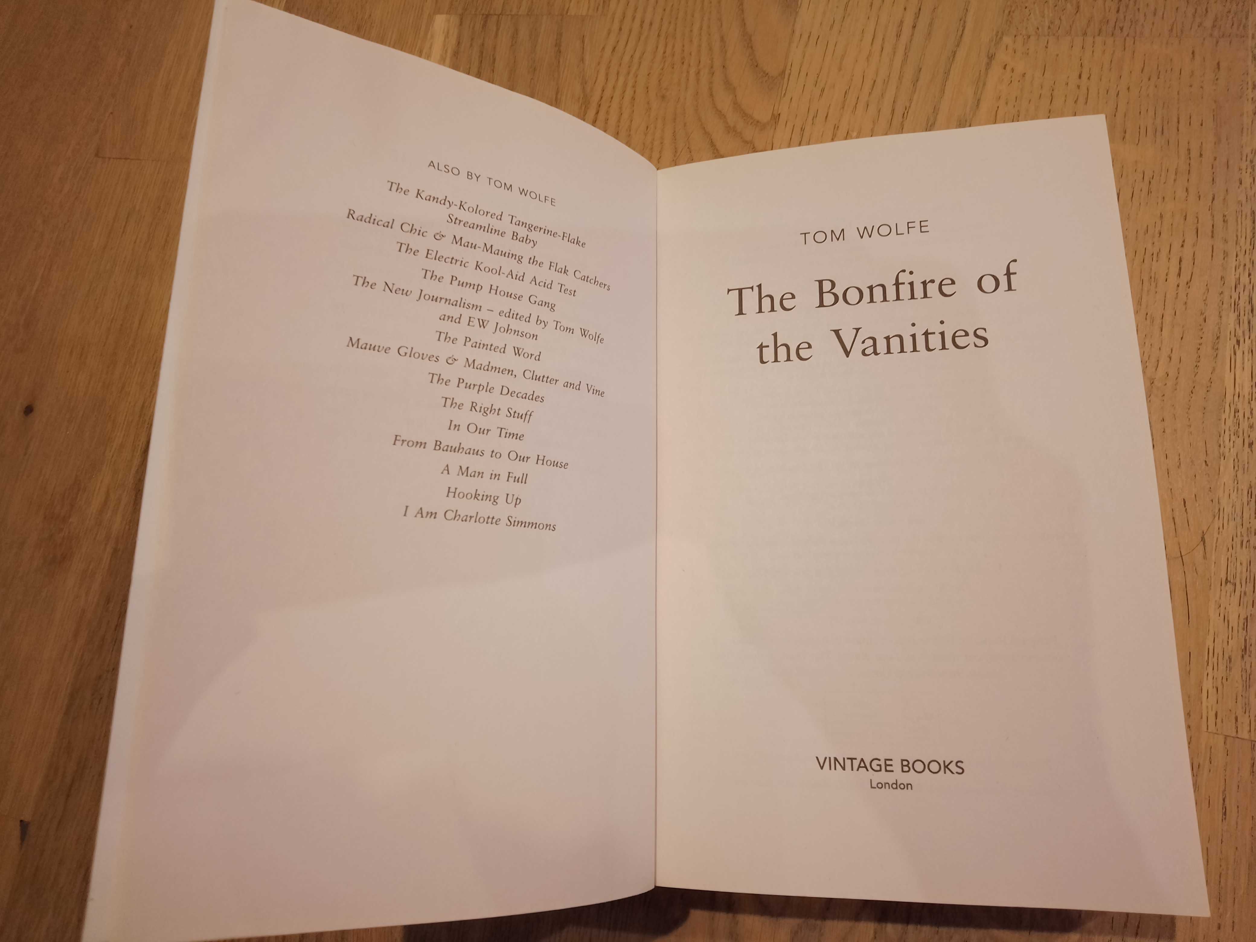 The Bonfire of the Vanities, Vintage Wolfe po angielsku