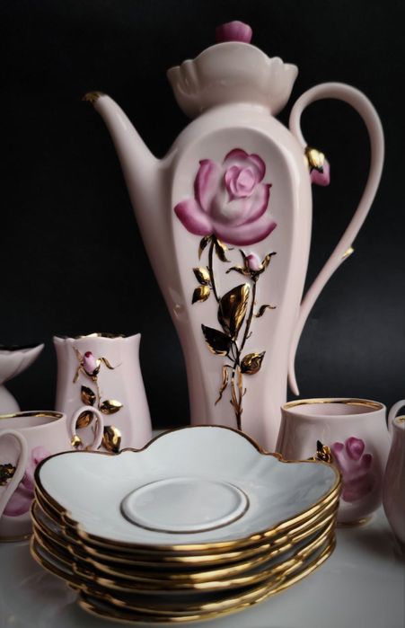 Каковий сервіз « Троянда» фафор СРСР , Коростень