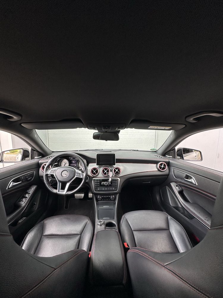 Mercedes CLA 220D AMG (Trato de credito)