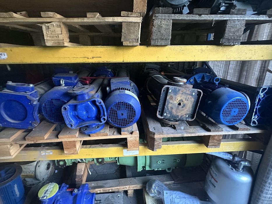 Silniki elektryczne, pompy do wody, motoreduktory, wyprzedaż